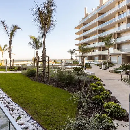 One River Seixal Apartment
